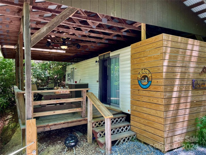 Property image 2 at 46 Bear Wallow Drive, Spruce Pine, NC 28777