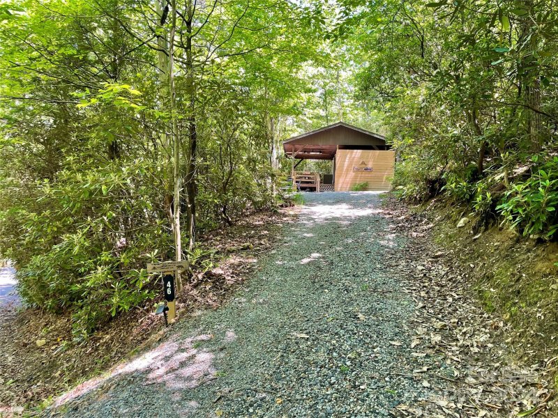 Property image 3 at 46 Bear Wallow Drive, Spruce Pine, NC 28777
