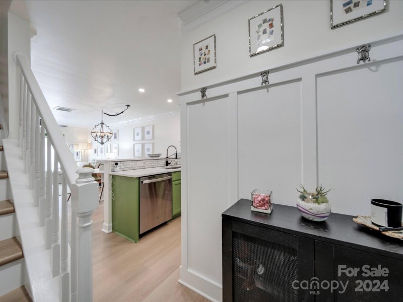 Property image 5 at 1318 Green Oaks Lane, Charlotte, NC 28205