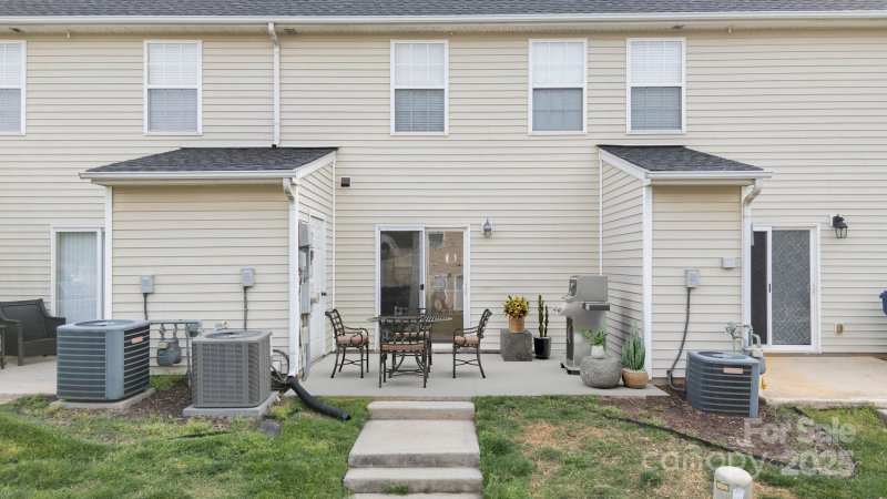 Property image 2 at 17615 Trolley Crossing Way, Cornelius, NC 28031