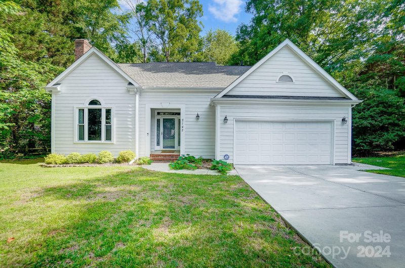 Property image 4 at 2142 Highland View Lane, Charlotte, NC 28214