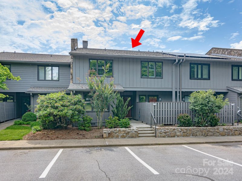 Property image 2 at 402 Crowfields Drive, Asheville, NC 28803