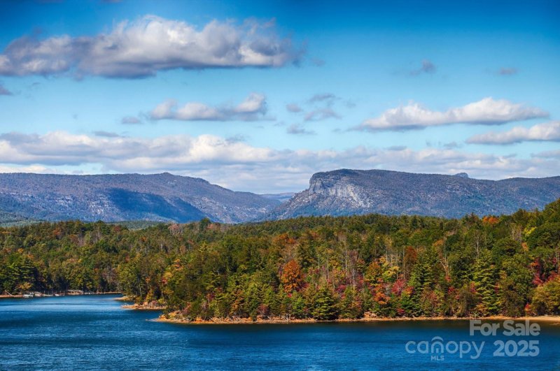 Property image 4 of 5339 Knollview Drive in Dry Creek, Morganton, NC 28655