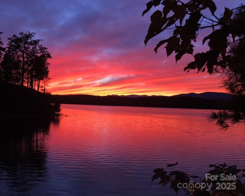 Property image 5 of 5339 Knollview Drive in Dry Creek, Morganton, NC 28655