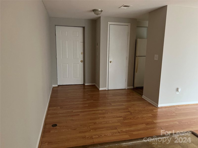 Property image 3 at 1645 Arlyn Circle, Charlotte, NC 28213