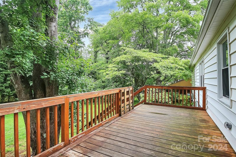 Property image 2 at 1307 Knox Street, Statesville, NC 28677