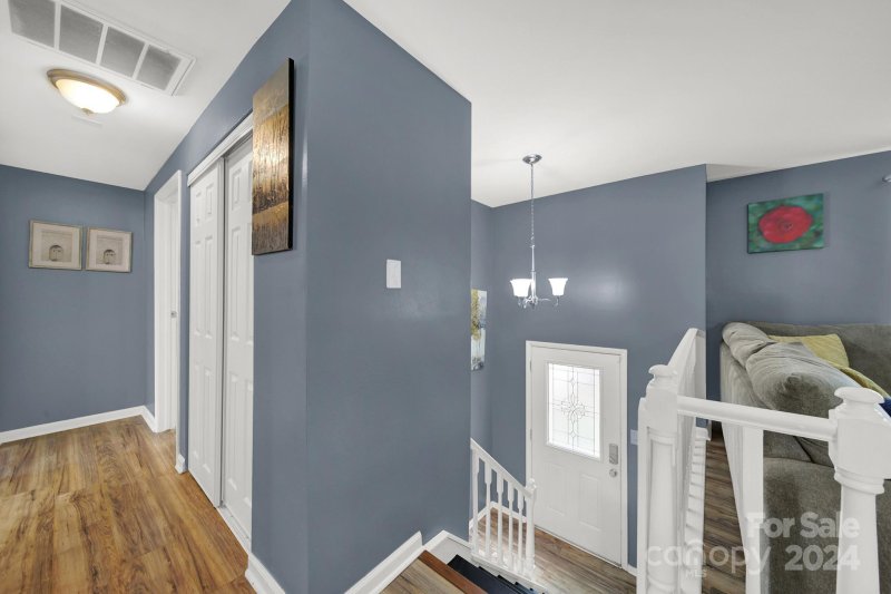 Property image 2 at 7705 Mallen Drive, Charlotte, NC 28212