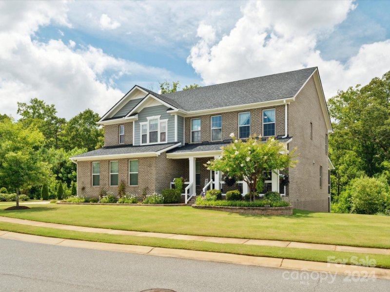 4112 Thames Circle