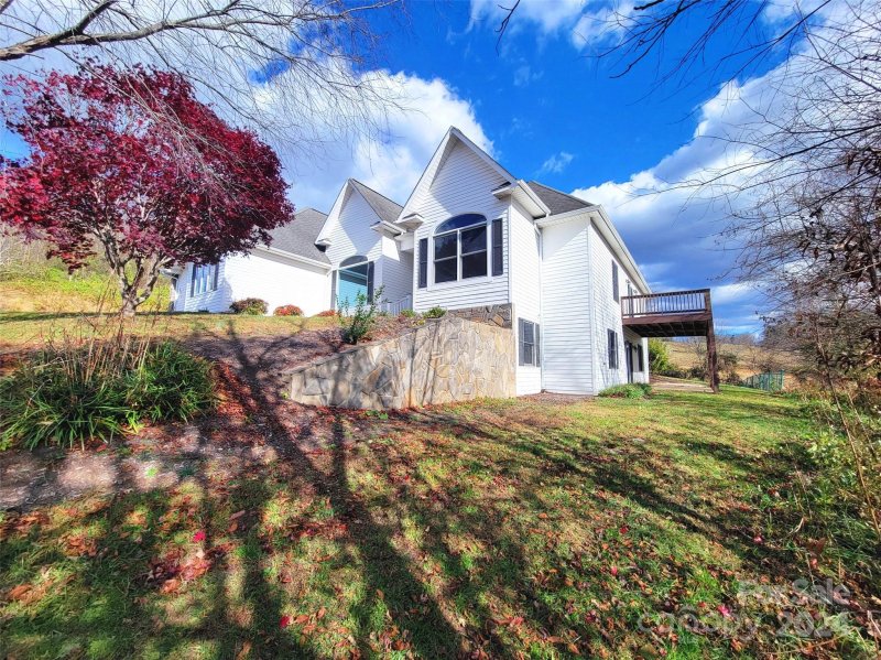 Property image 4 at 86 Arcadia Lake Drive, Clyde, NC 28721