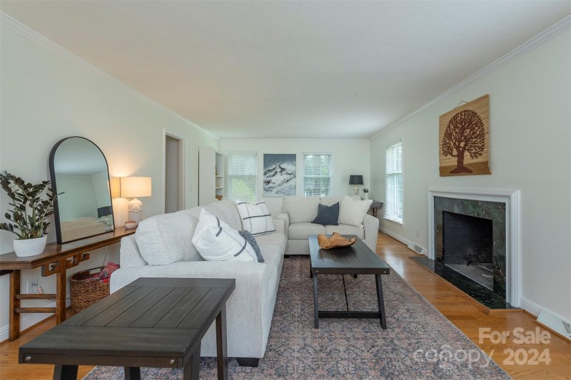 Property image 5 at 207 Newport Road, Hendersonville, NC 28739