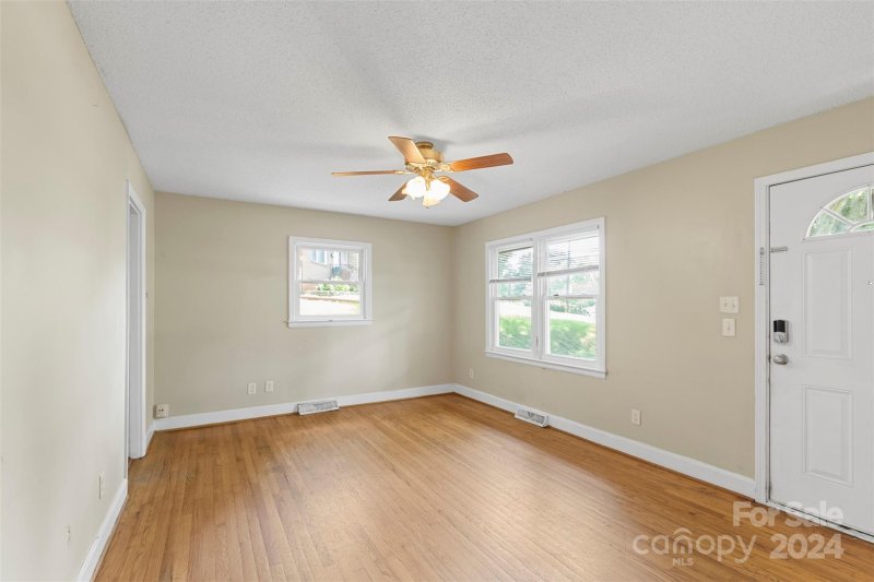 Property image 2 at 1316 Weststone Drive, Charlotte, NC 28208