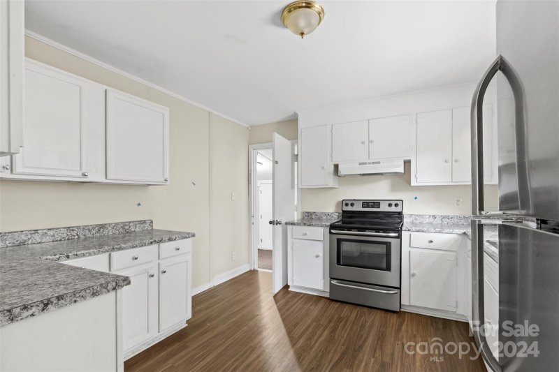 Property image 3 at 1316 Weststone Drive, Charlotte, NC 28208