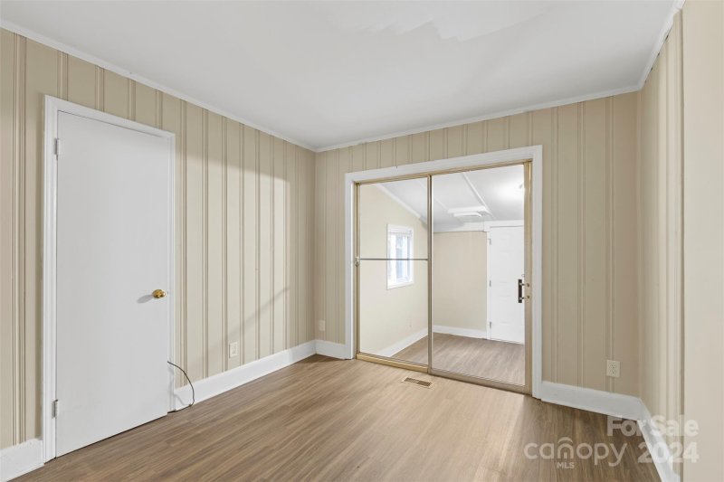 Property image 4 at 1316 Weststone Drive, Charlotte, NC 28208