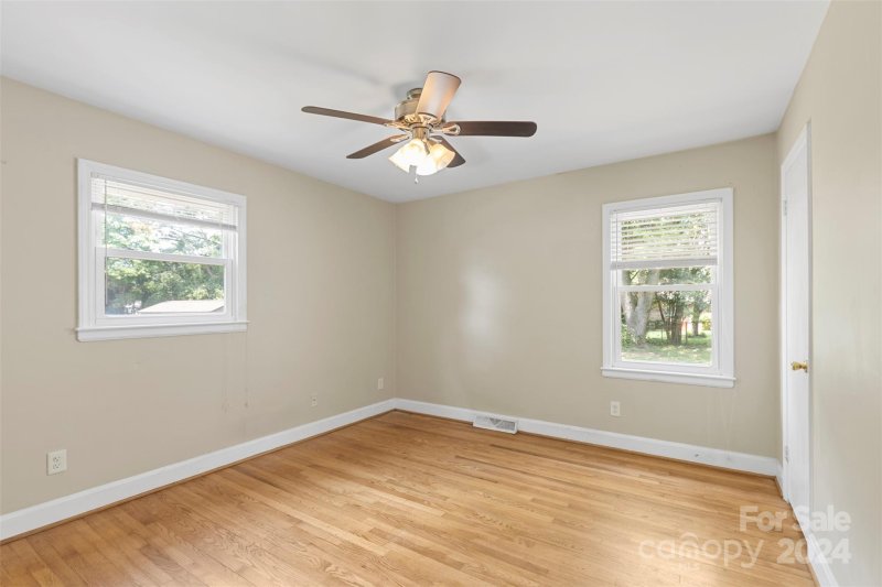 Property image 5 at 1316 Weststone Drive, Charlotte, NC 28208