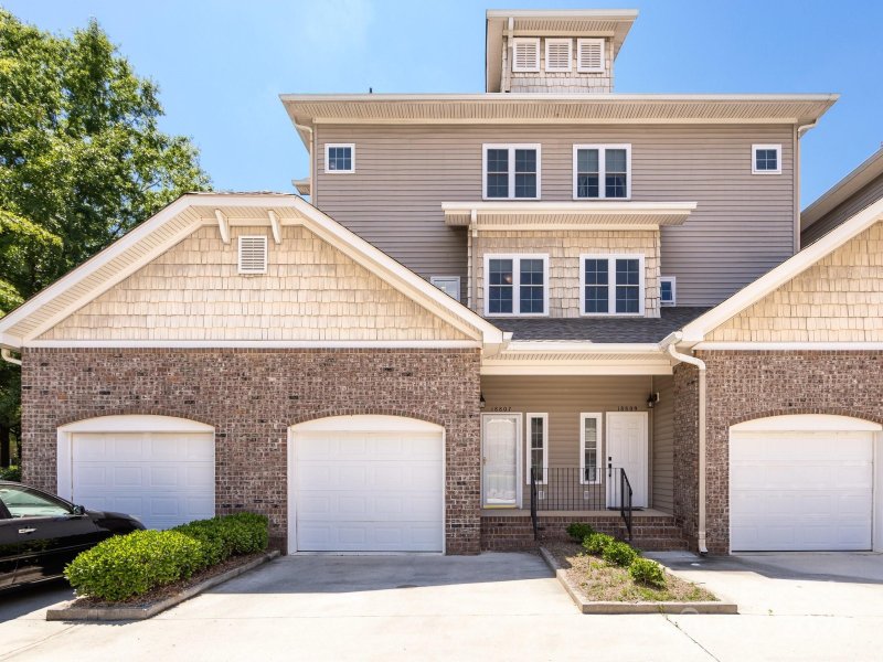 Property image 2 at 18807 Cloverstone Circle, Cornelius, NC 28031