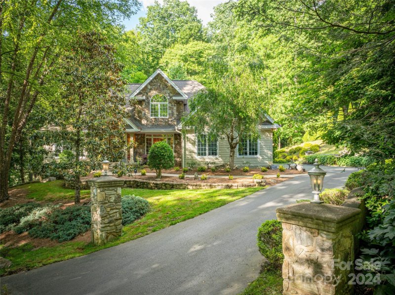 Property image 3 at 165 Sanctuary Drive, Waynesville, NC 28786