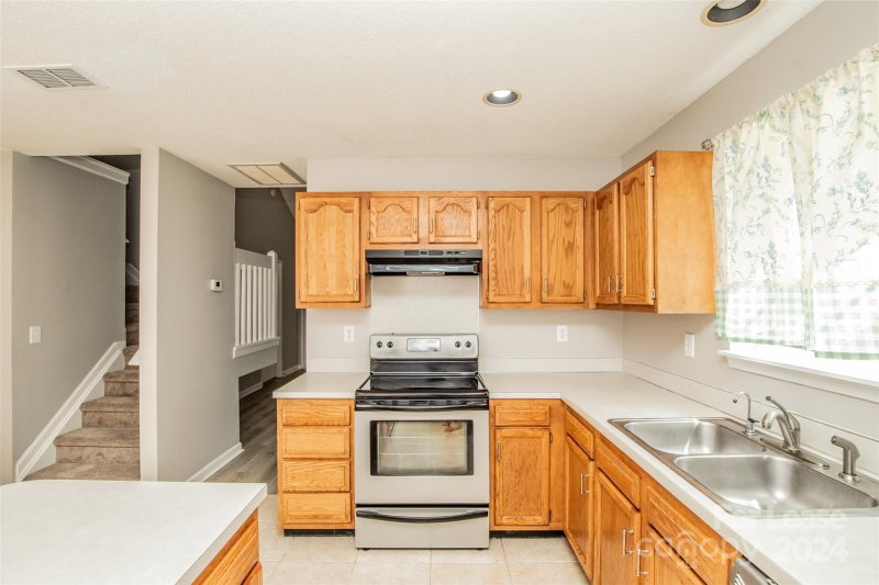 Property image 5 at 12642 Tucker Crossing Lane, Charlotte, NC 28273