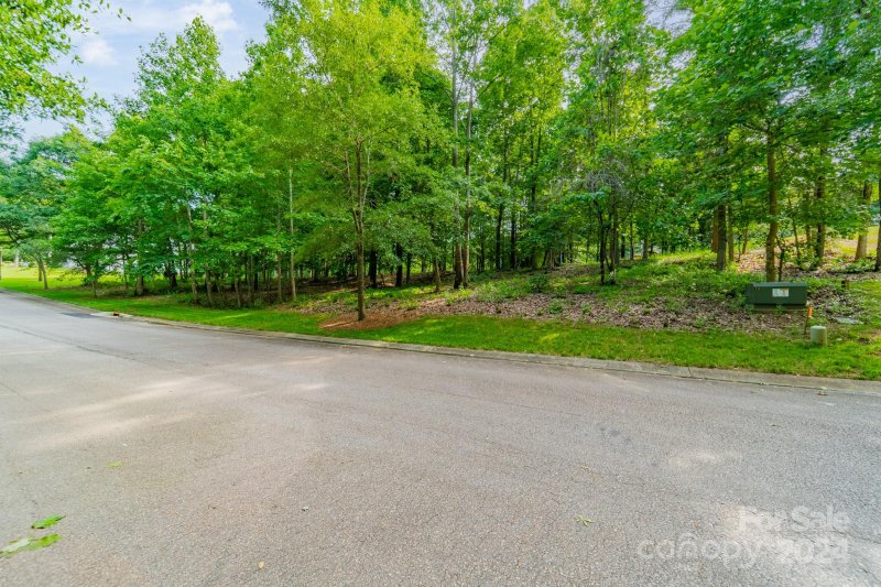 Property image 3 at 8113 Bay View Lane, Belmont, NC 28012