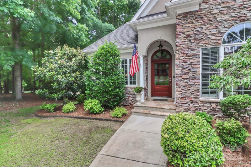 Property image 3 at 172 Northington Woods Drive, Mooresville, NC 28117