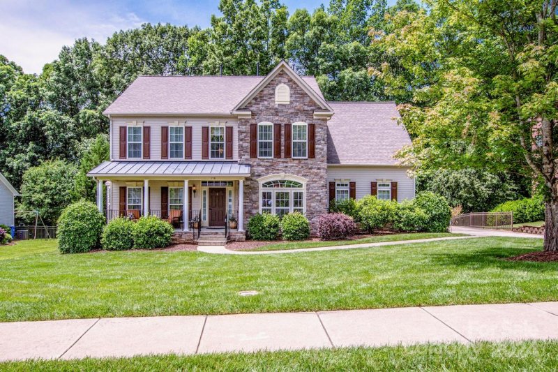 Property image 2 at 158 Bay Laurel Drive, Mooresville, NC 28115