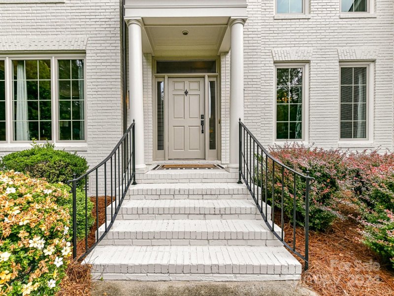 Property image 2 at 10501 Wynyates Lane, Charlotte, NC 28270