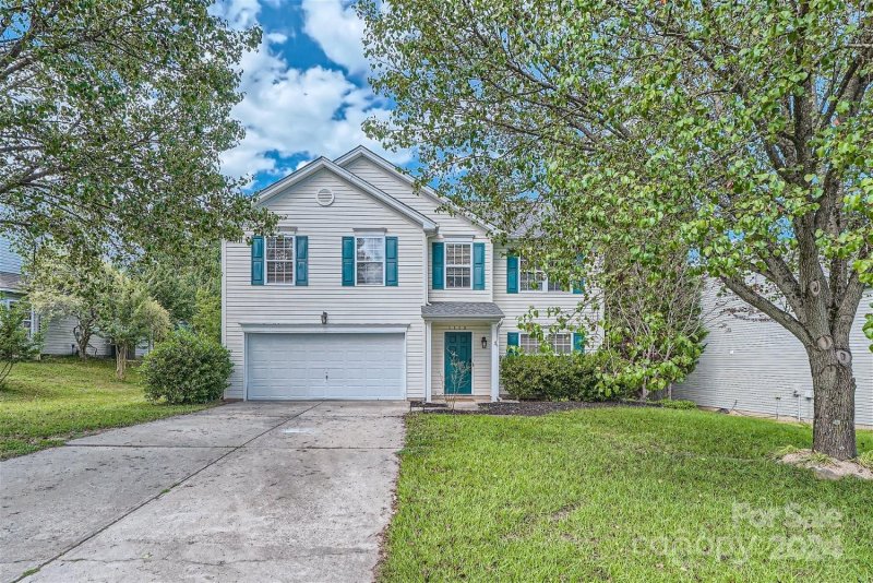 Property image 2 at 1119 Chalk Hill Lane, Charlotte, NC 28214