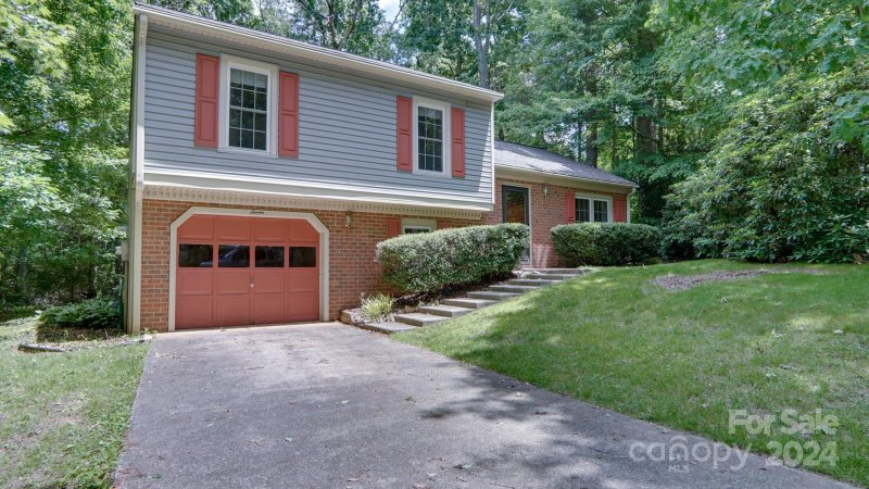 Property image 3 at 7 Silverlace Circle, Arden, NC 28704