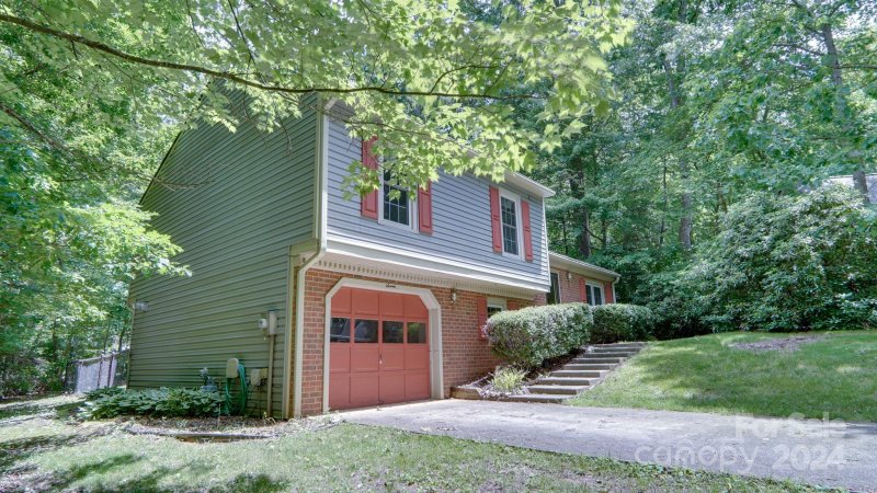 Property image 4 at 7 Silverlace Circle, Arden, NC 28704