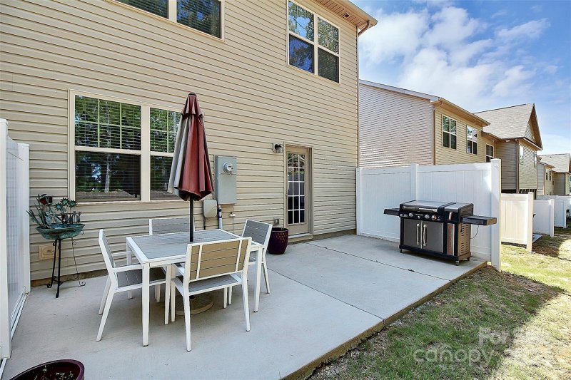 Property image 5 at 5027 Mockernut Lane, Fort Mill, SC 29707