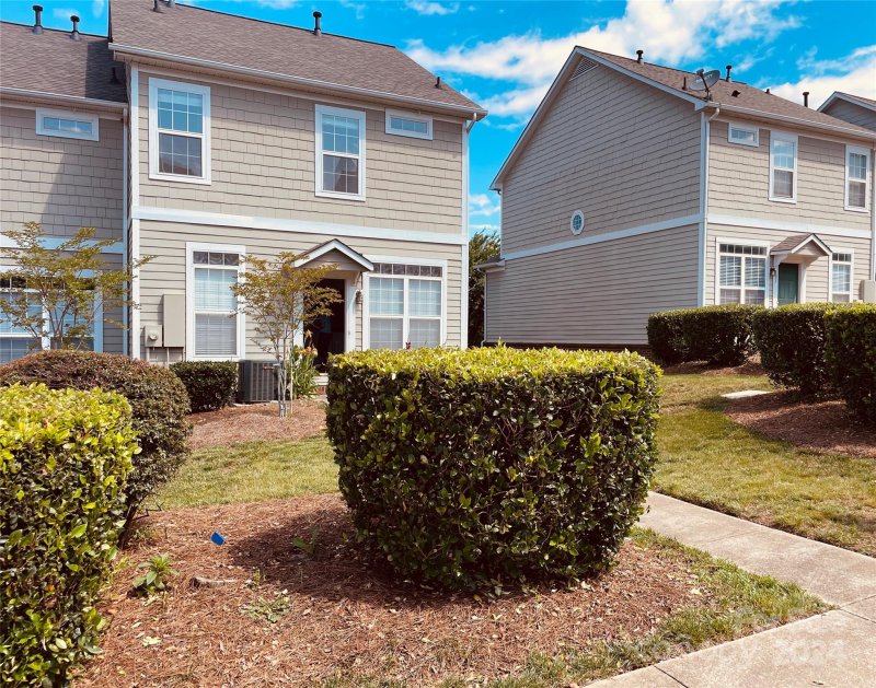 Property image 2 at 109 Woodsong Lane, Mooresville, NC 28117