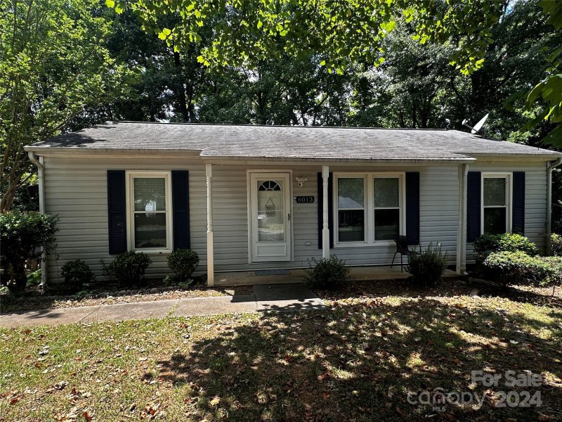 Property image 2 at 6013 Acadian Woods Drive, Charlotte, NC 28227