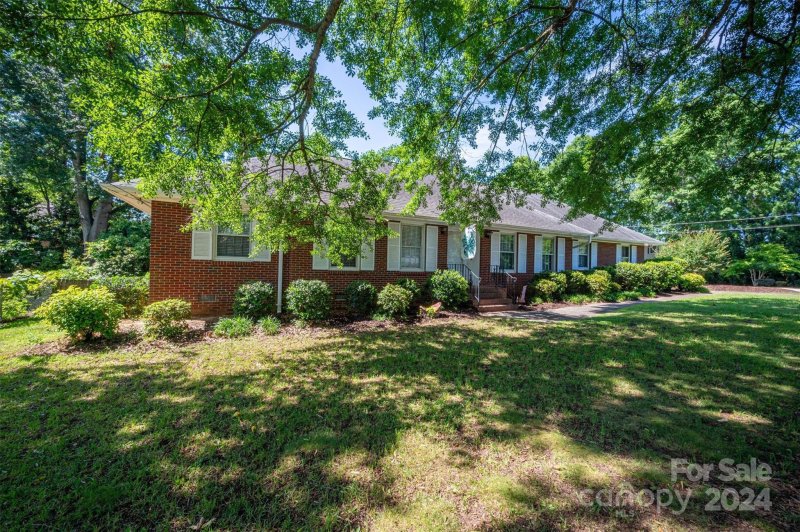 Property image 4 at 1015 Dumbarton Road, Gastonia, NC 28054