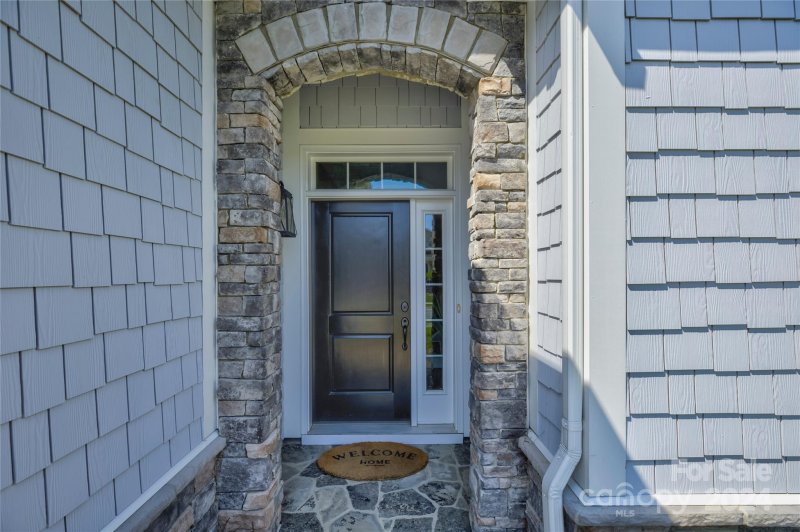 Property image 2 at 82139 Standing Oak Drive, Charlotte, NC 28278