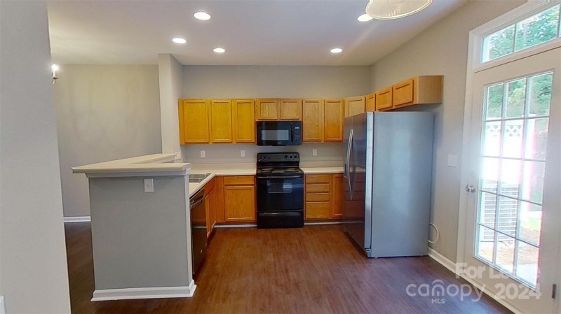 Property image 4 at 13949 Singleleaf Lane, Charlotte, NC 28278