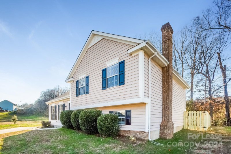 Property image 3 at 1500 Jeffrey Bryan Drive, Charlotte, NC 28213