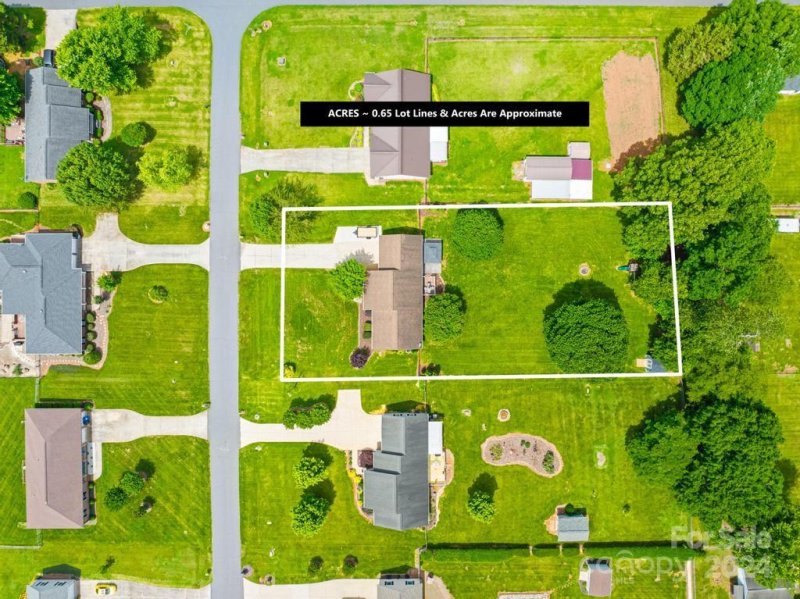 Property image 3 at 109 Ridgeview Road, Statesville, NC 28625