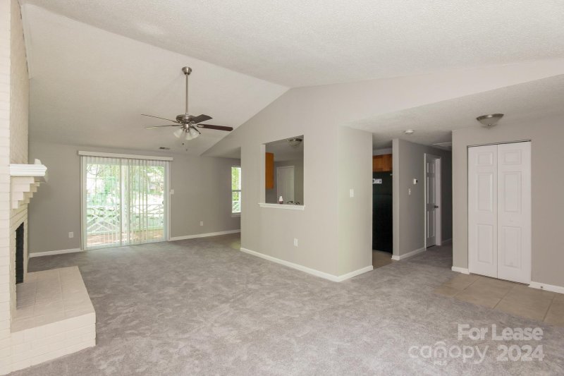 Property image 5 at 6037 Sunset Chase Lane, Charlotte, NC 28212