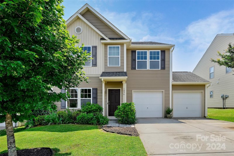 Property image 2 at 1056 Newton Avenue, Rock Hill, SC 29732