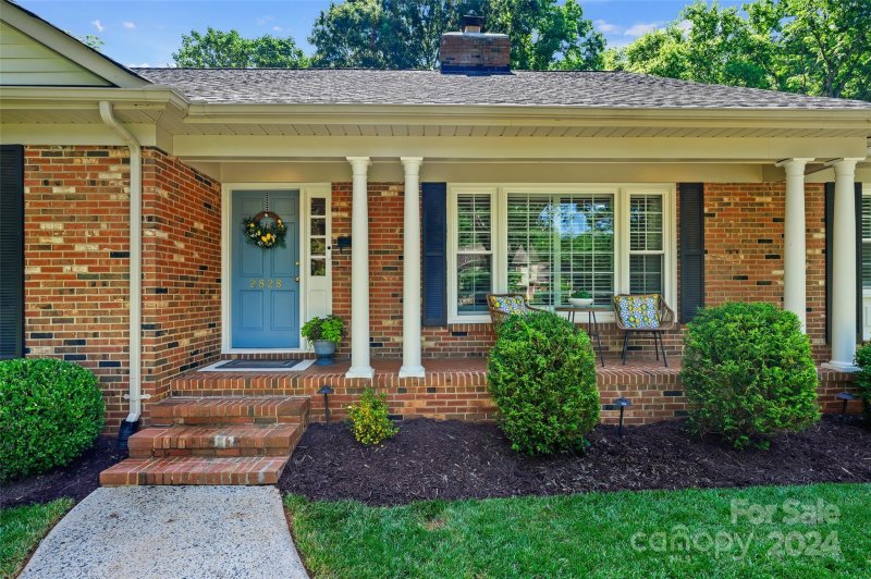 Property image 2 at 2828 Goneaway Road, Charlotte, NC 28210