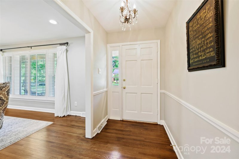 Property image 3 at 2828 Goneaway Road, Charlotte, NC 28210