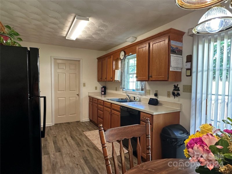 Property image 2 at 4886 Sandstone Drive, Conover, NC 28613