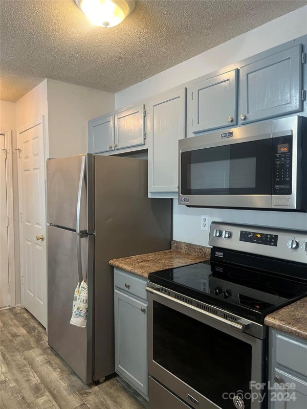 Property image 3 at 1638 Arlyn Circle, Charlotte, NC 28213