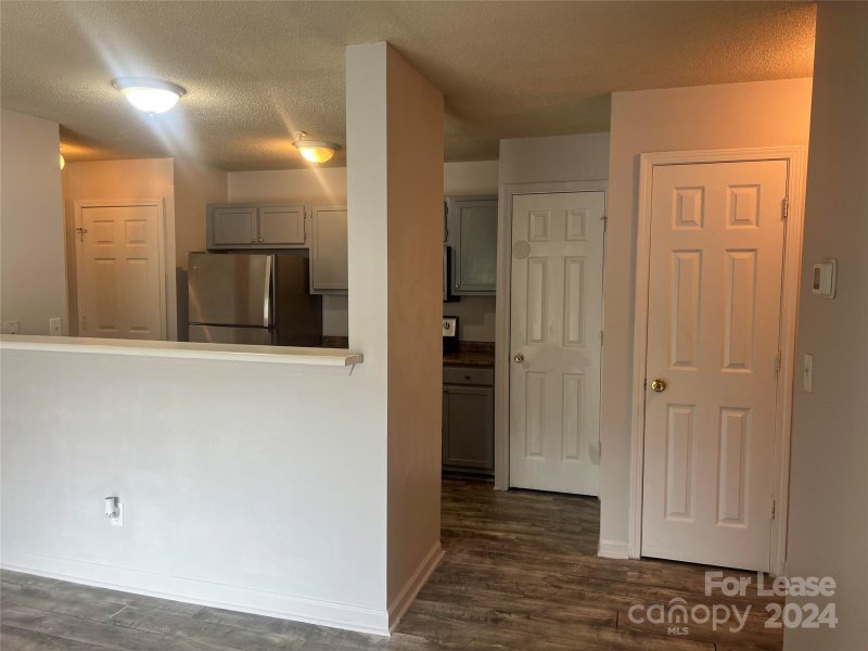 Property image 4 at 1638 Arlyn Circle, Charlotte, NC 28213