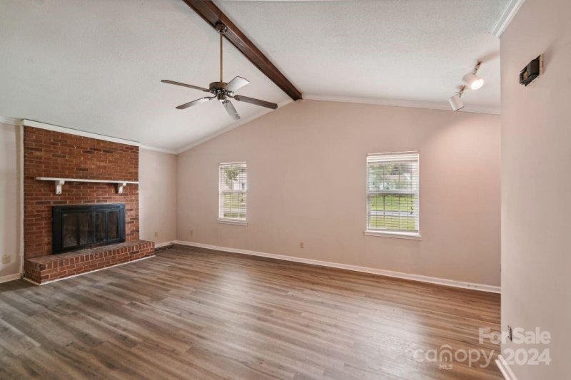 Property image 3 at 6813 N Ridge Court, Charlotte, NC 28215