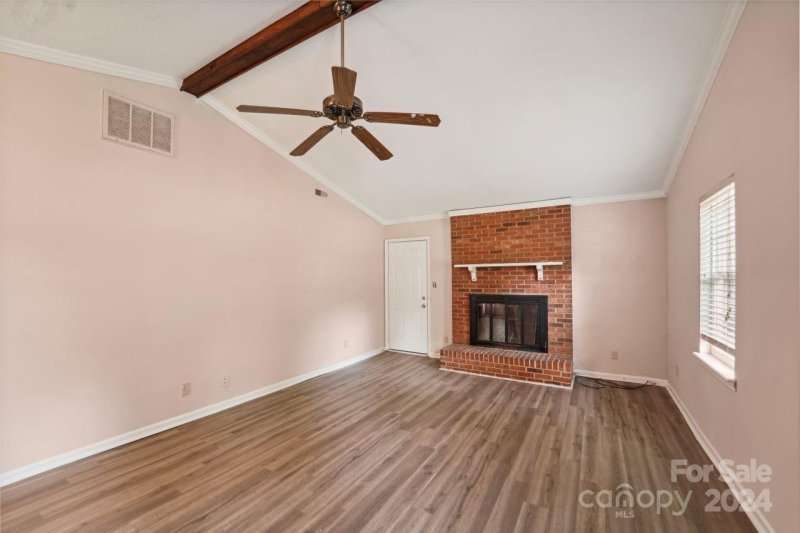 Property image 4 at 6813 N Ridge Court, Charlotte, NC 28215