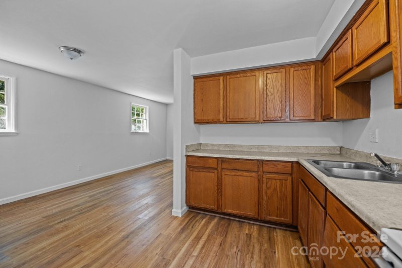 Property image 4 at 5117 Grapevine Drive, Charlotte, NC 28217