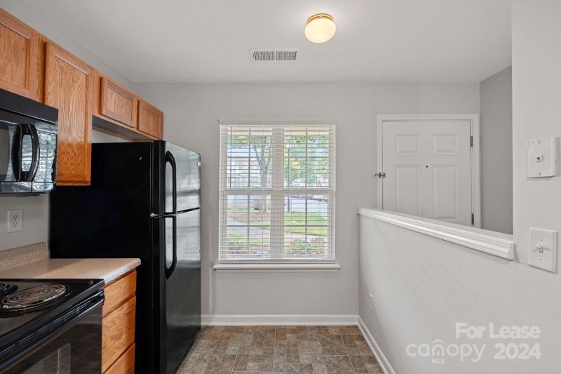 Property image 3 at 147 Limerick Road, Mooresville, NC 28115