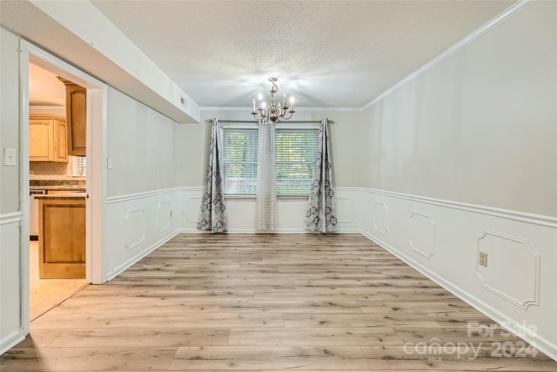 Property image 4 at 8215 Arrowsmith Lane, Charlotte, NC 28270