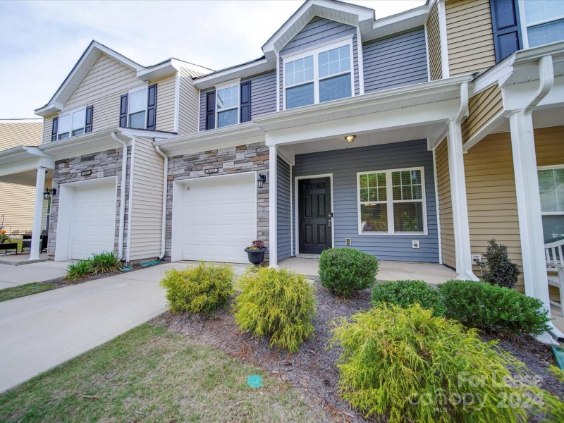 Property image 2 at 13525 Browhill Lane, Charlotte, NC 28278