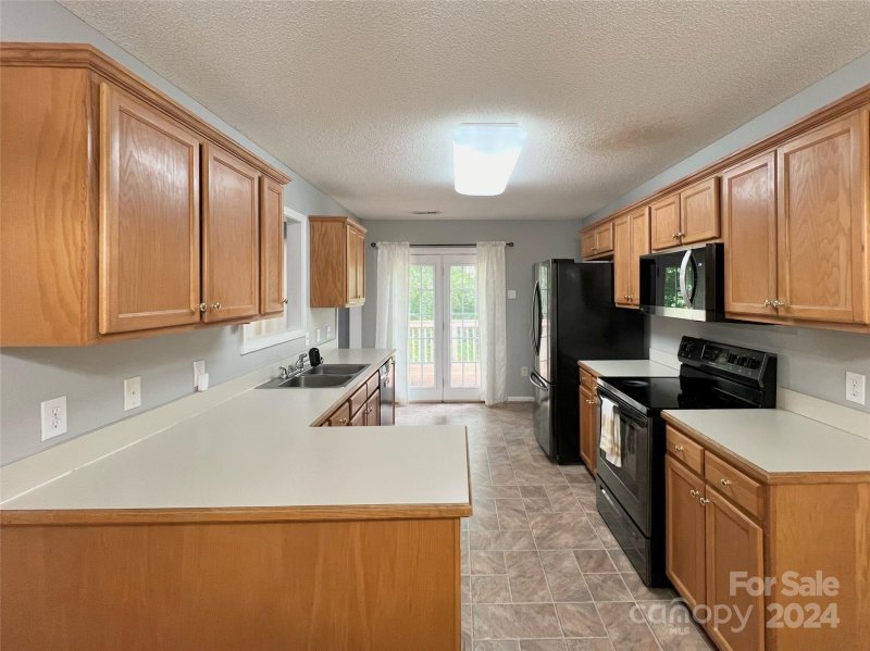 Property image 5 at 2104 Redberry Lane, Conover, NC 28613